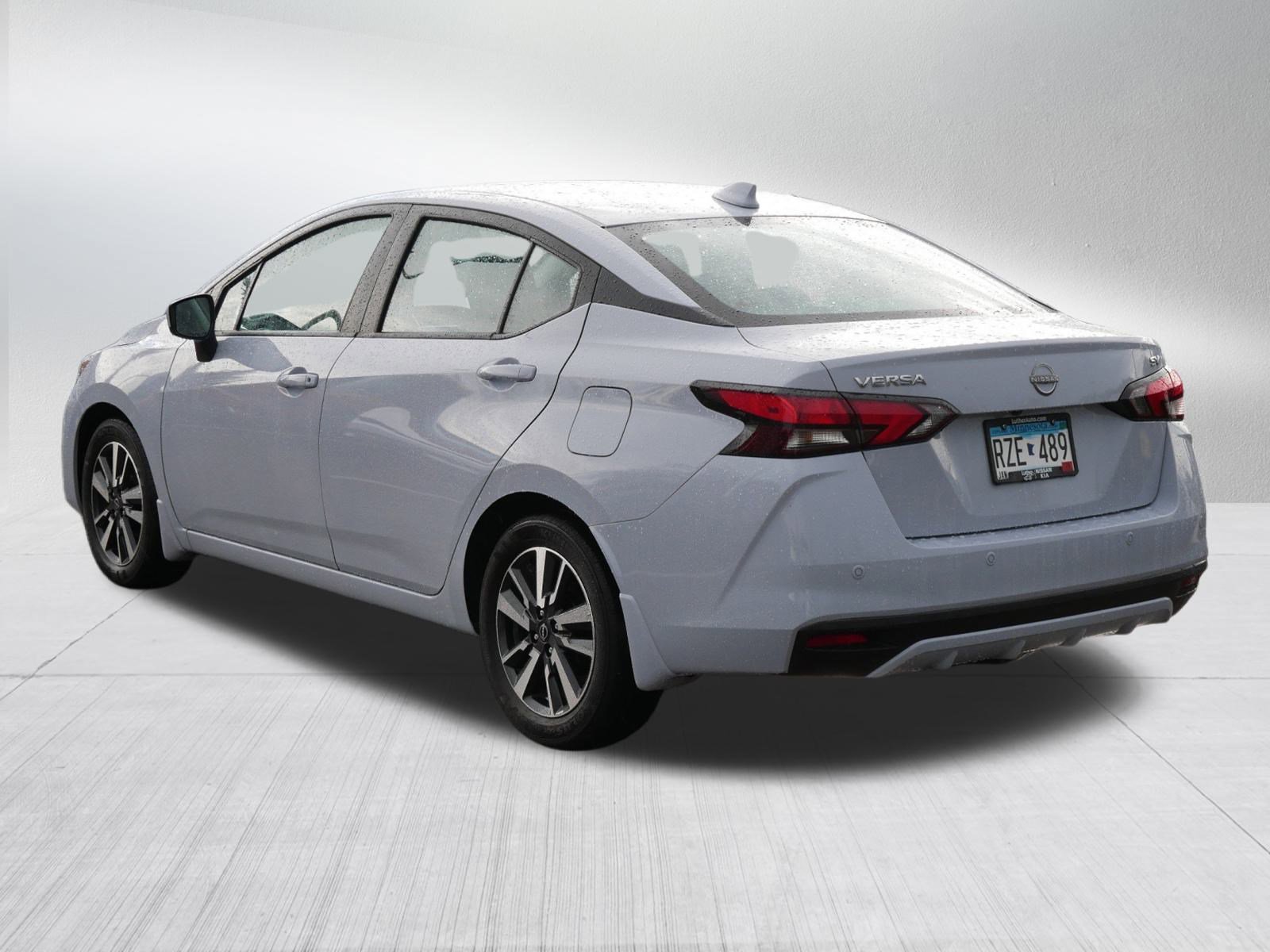 2024 Nissan Versa SV photo 4