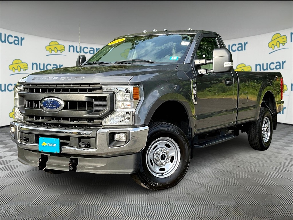 2022 Ford F-350 XL photo 3