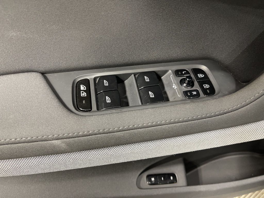 2022 Polestar PS2 e-AWD photo 17