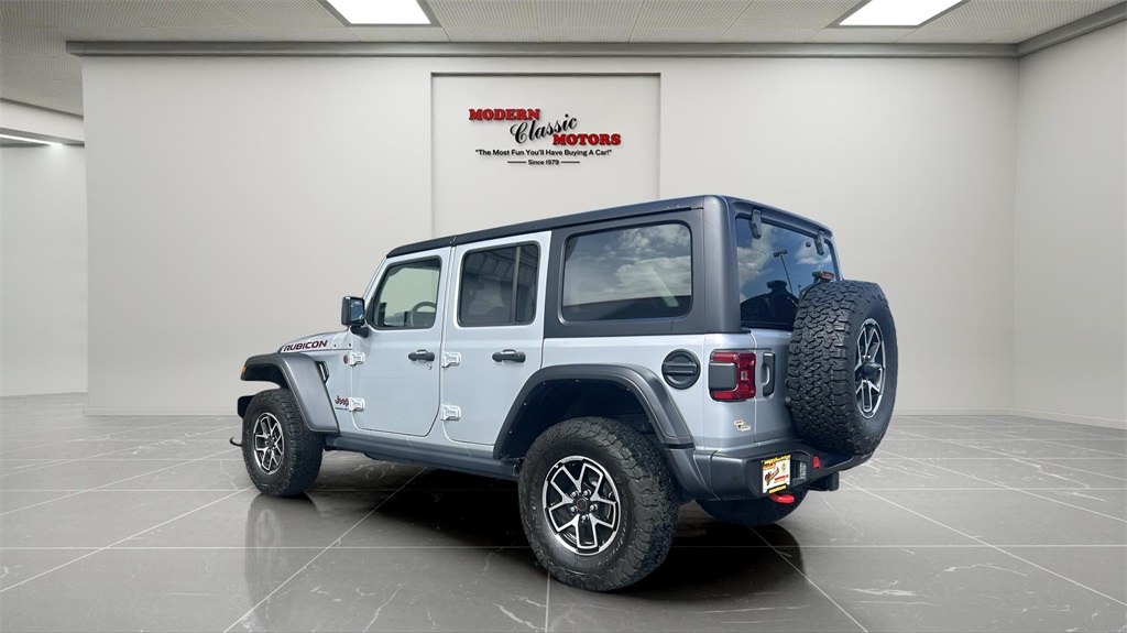 2024 Jeep Wrangler Rubicon photo 4