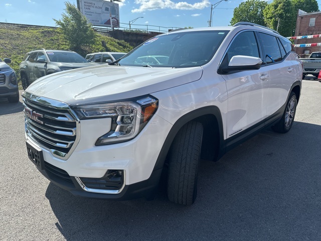 2022 Gmc Terrain SLT photo 2