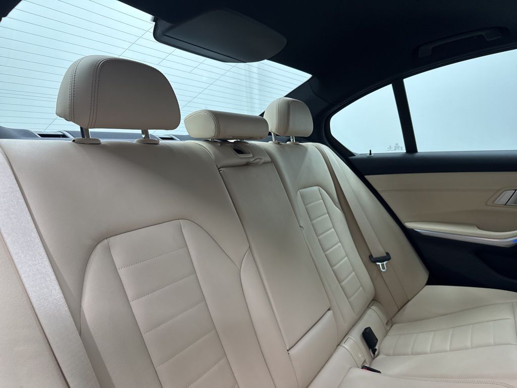 2021 Bmw 330i photo 22