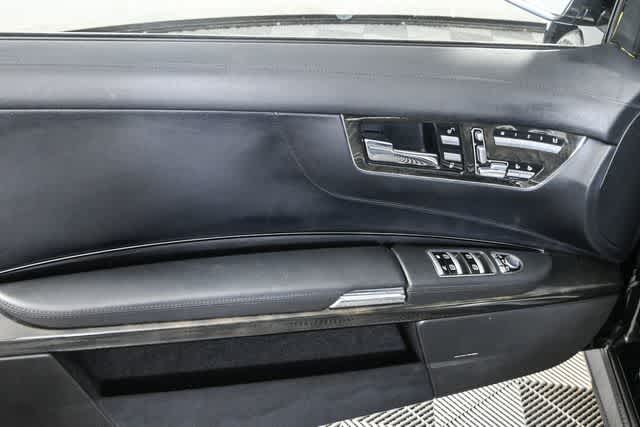 2010 Mercedes Benz CL 550 4MATIC photo 6