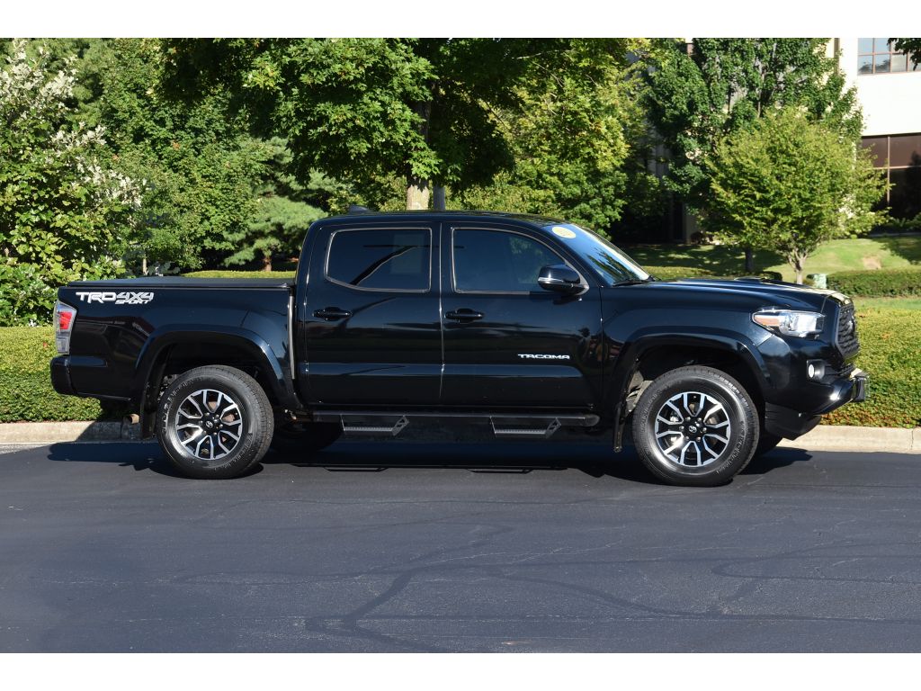 2020 Toyota Tacoma TRD Sport 4x4 photo 3