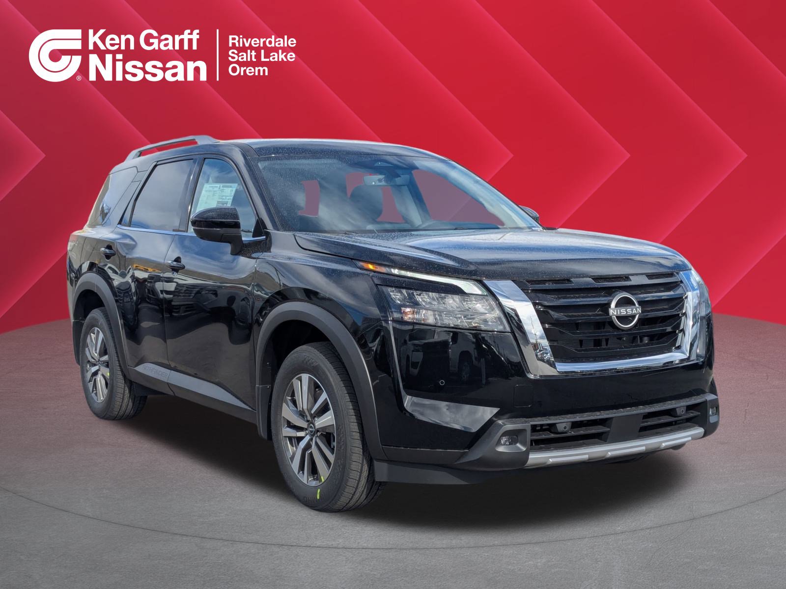 2025 Nissan Pathfinder SL's photo