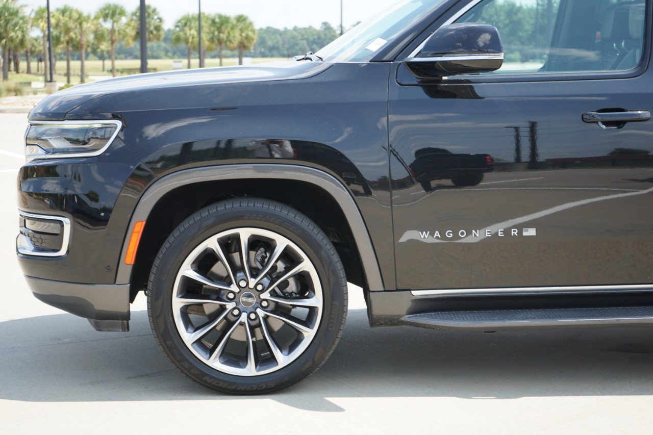 2022 Jeep Wagoneer Series II photo 11