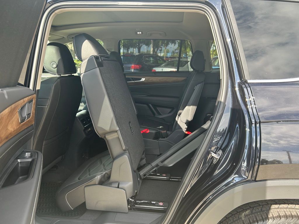 2026 Volkswagen Atlas SE Technology photo 37