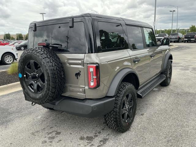 2025 Ford Bronco Outer Banks photo 5