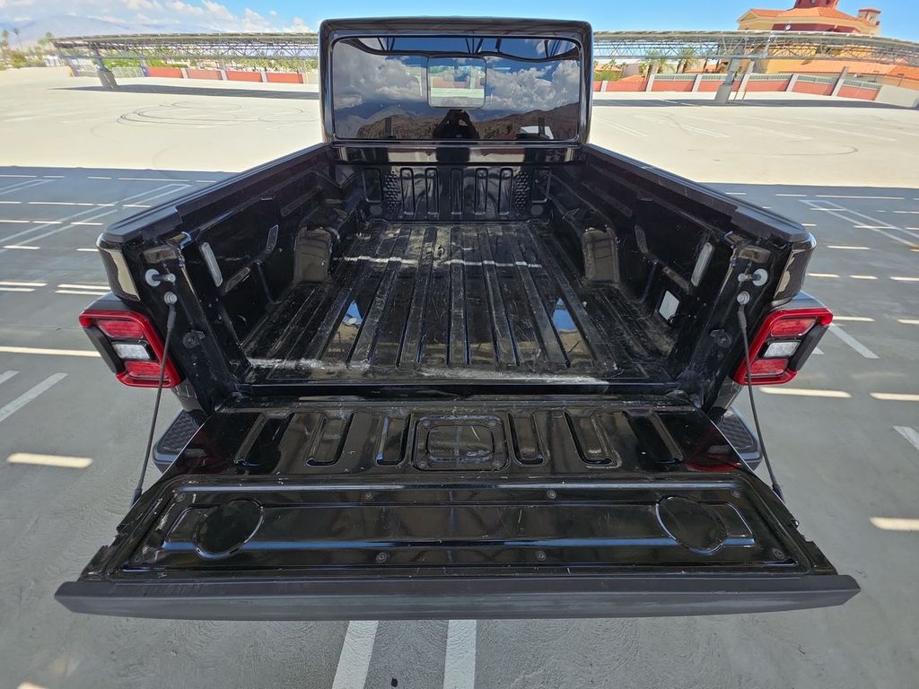 2023 Jeep Gladiator Mojave photo 24