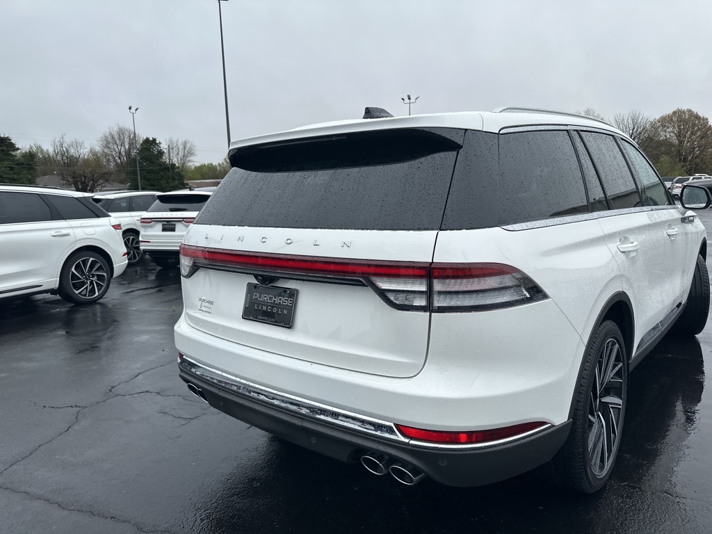 2025 Lincoln Aviator Reserve photo 23