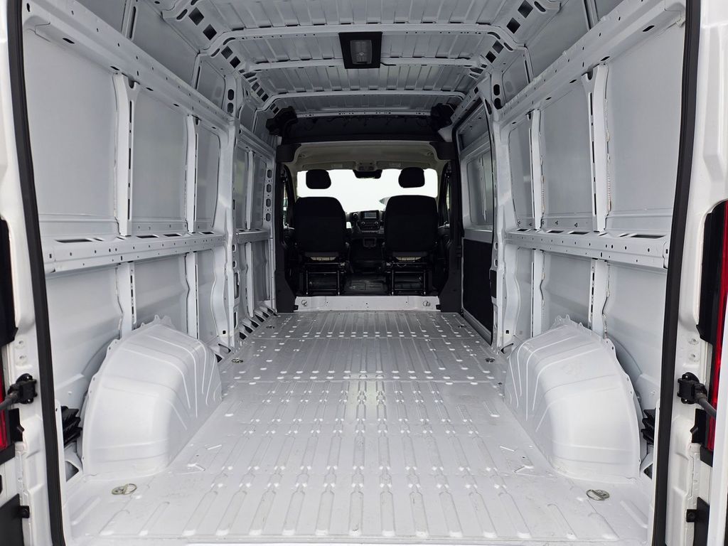 2026 Ram ProMaster 2500 photo 2