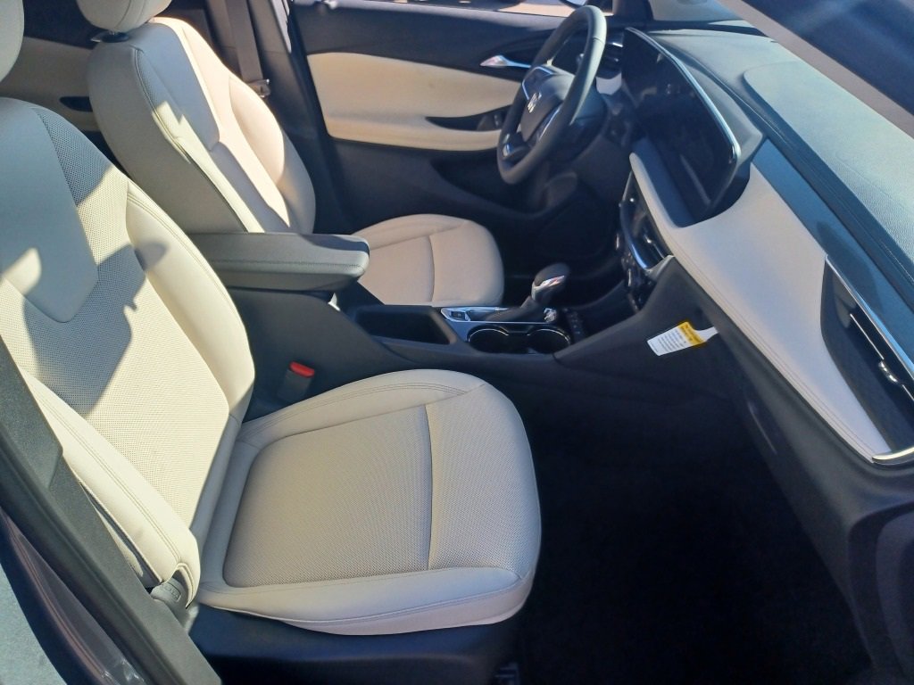 2024 Buick Encore GX Sport Touring photo 5