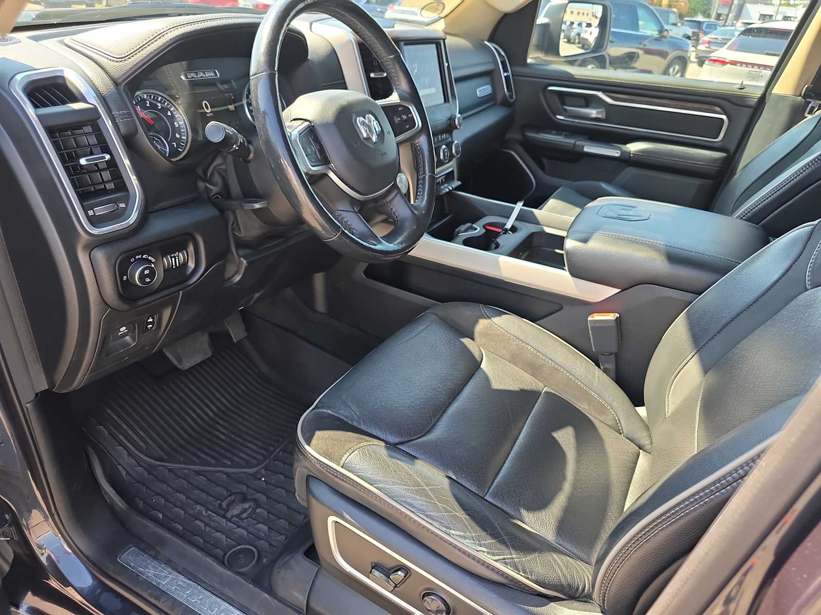 2020 Ram 1500 Laramie photo 12