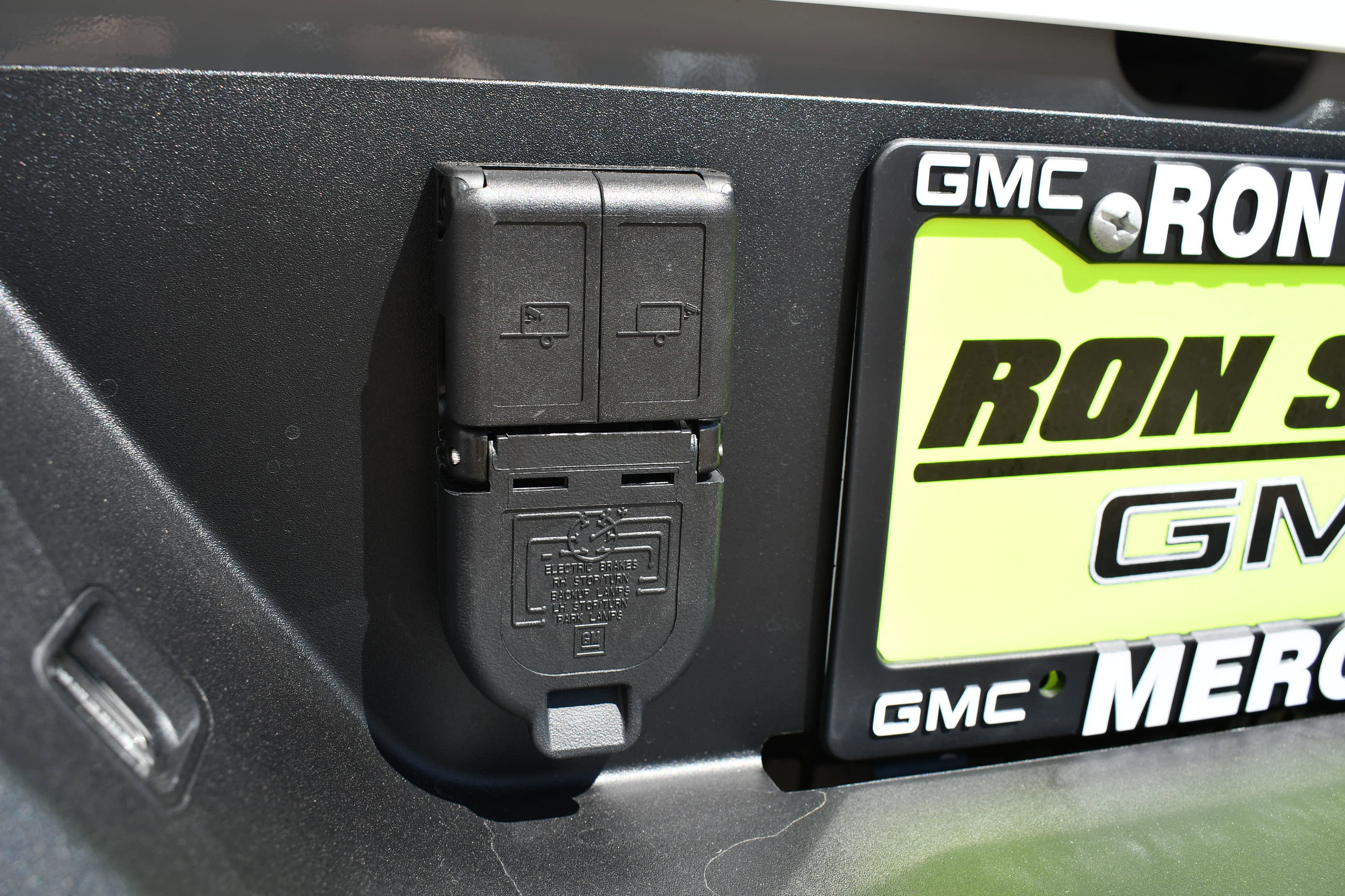 2025 Gmc Sierra 2500 HD Denali photo 13