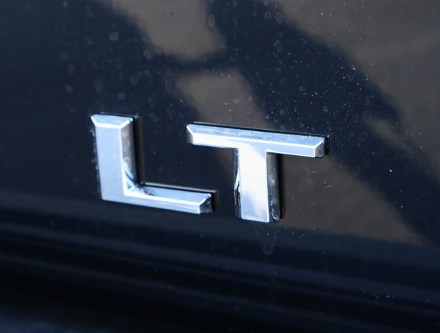 2025 Chevrolet Tahoe LT photo 5