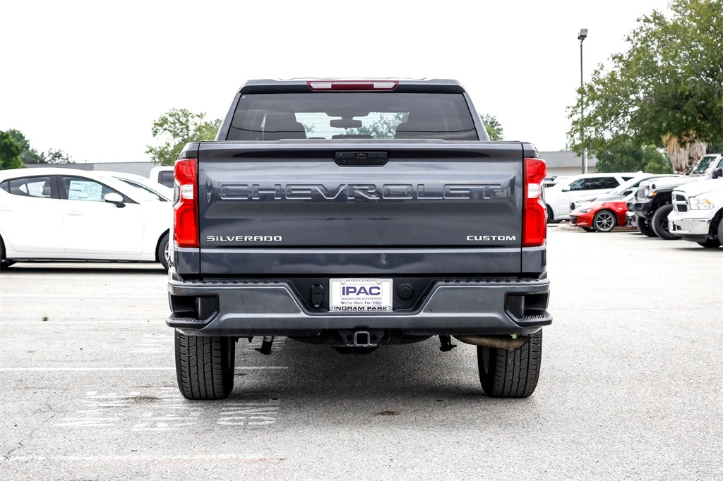 2022 Chevrolet Silverado 1500 Custom photo 5