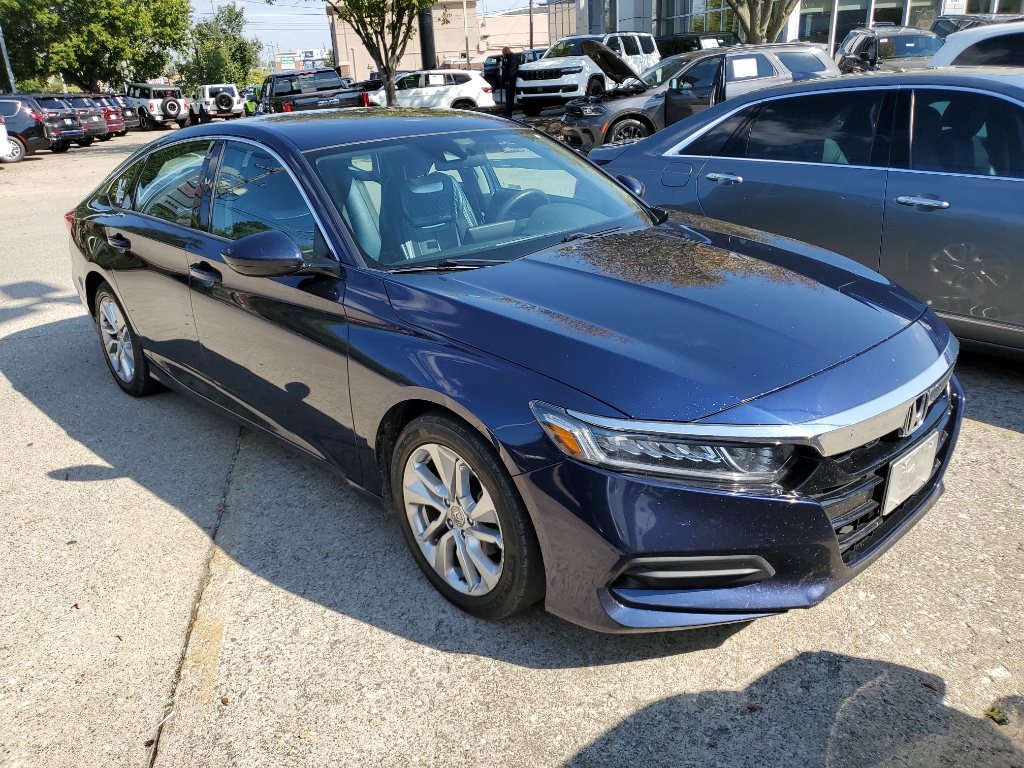 2019 Honda Accord LX 1.5T photo 5