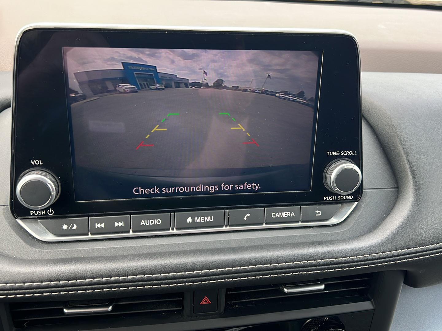 2023 Nissan Rogue SV photo 6