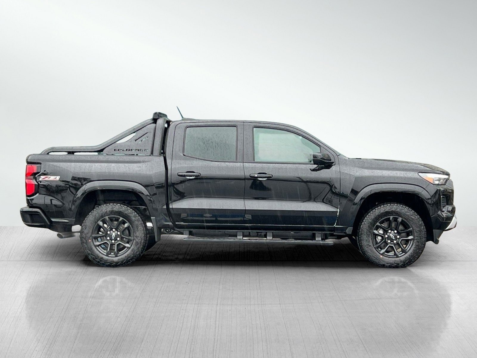 2025 Chevrolet Colorado Z71 photo 3
