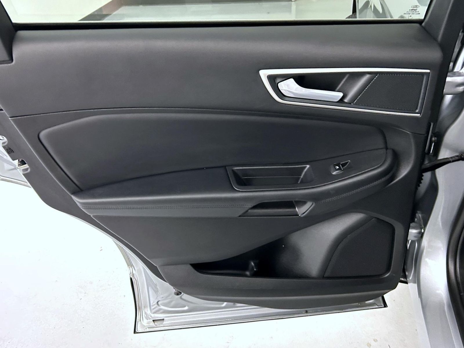 2024 Ford Edge SEL photo 19