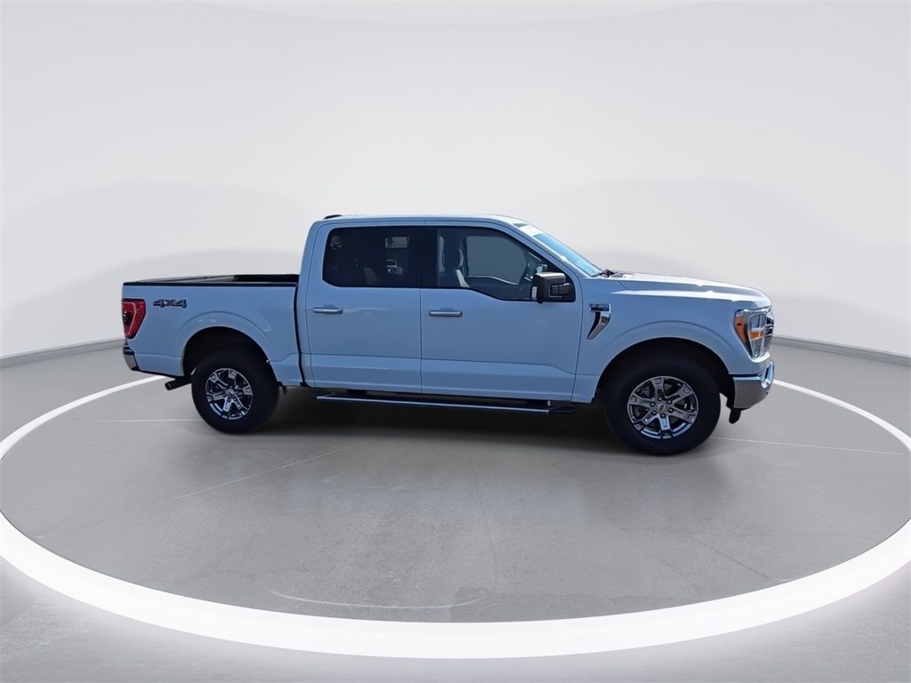 2023 Ford F-150 XLT photo 2