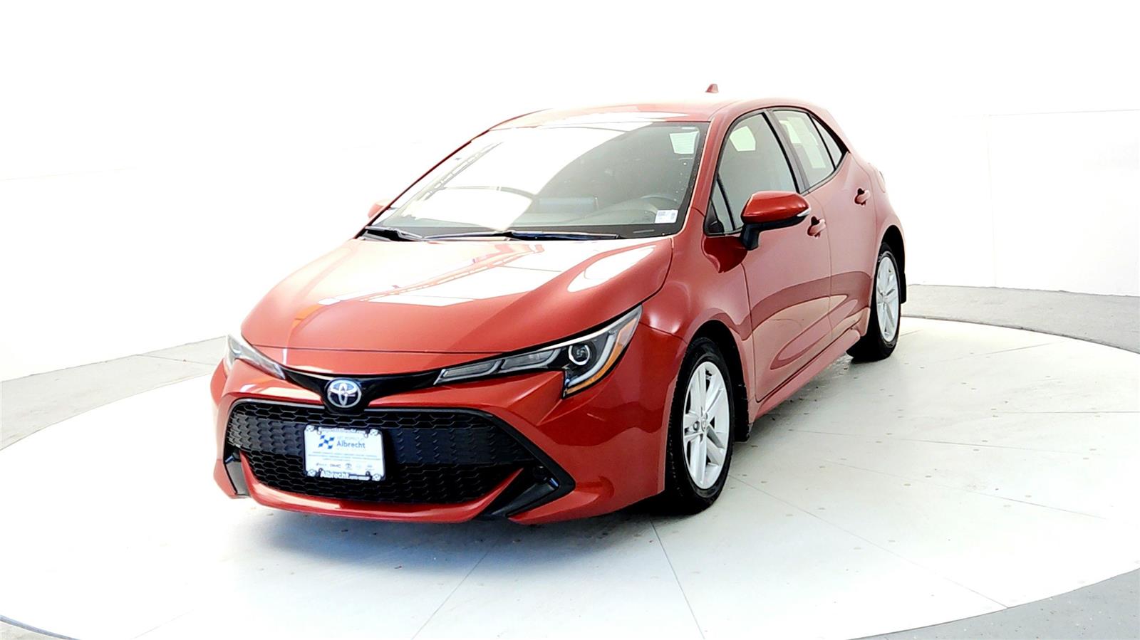 Used 2019 Toyota Corolla Hatchback SE with VIN JTNK4RBE2K3067416 for sale in Woburn, MA