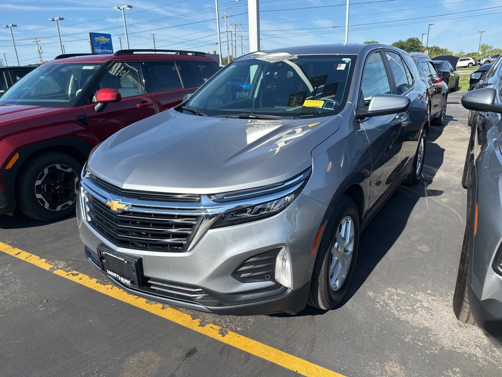 2024 Chevrolet Equinox LT photo 4