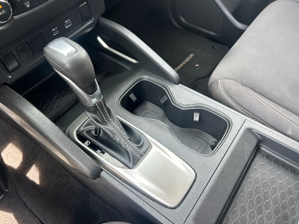 2024 Nissan Frontier SV photo 33