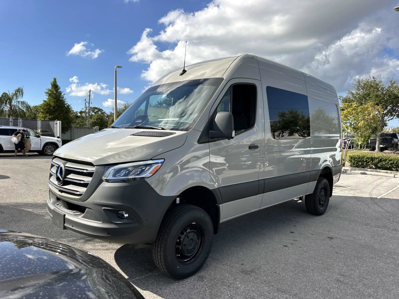 2026 Mercedes-Benz Sprinter Cargo Van Base's photo