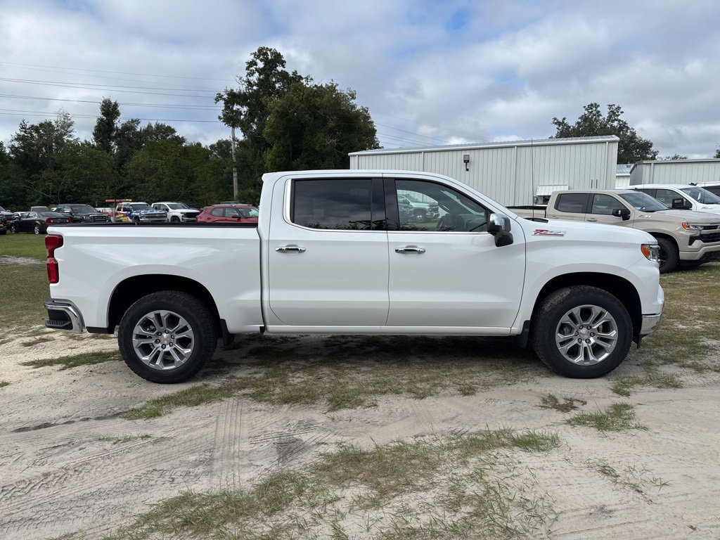 2026 Chevrolet Silverado 1500 LTZ photo 3