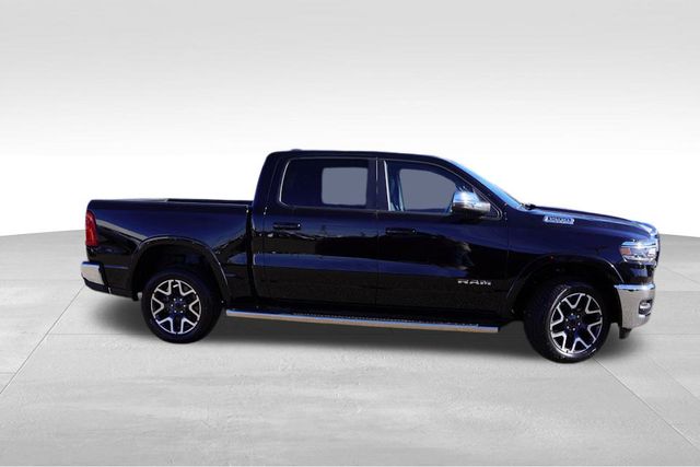 2025 Ram 1500 Laramie photo 3