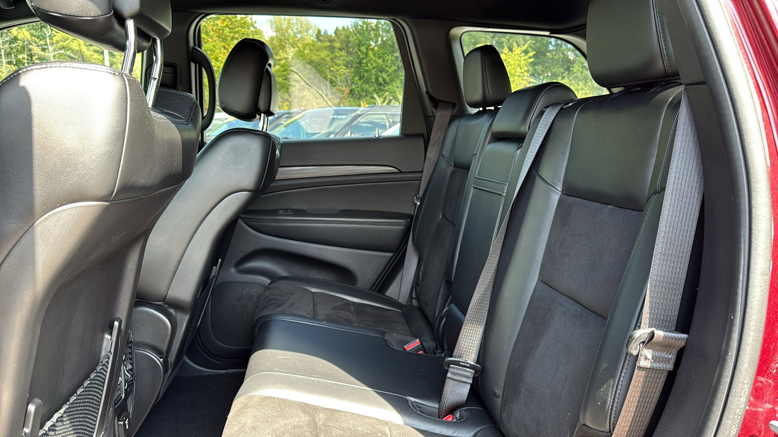 2021 Jeep Grand Cherokee Laredo X photo 22