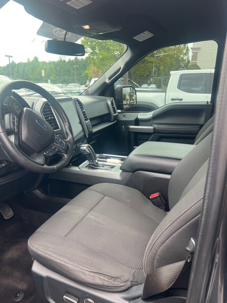 2016 Ford F-150 XLT photo 5