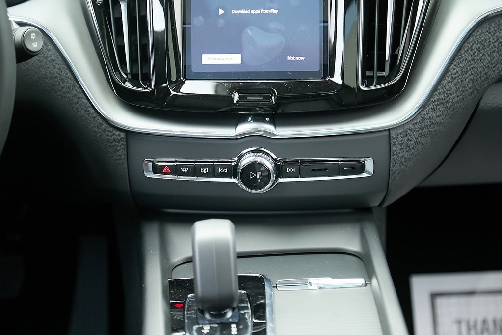 2025 VOLVO XC60 - Image 23