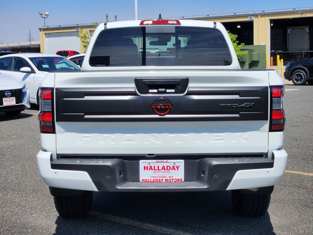 2025 Nissan Frontier Crew Cab PRO-4X photo 4
