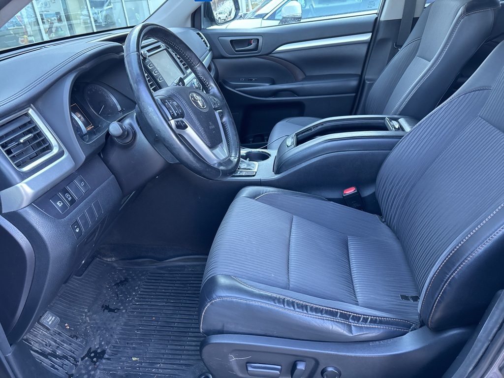 Used 2018 Toyota Highlander LE Plus with VIN 5TDBZRFH1JS838620 for sale in Winona, Minnesota