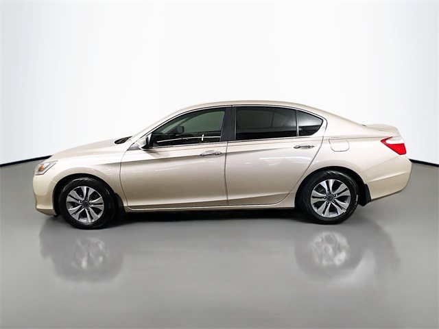 2015 Honda Accord LX photo 4