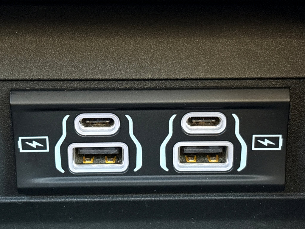 2023 Jeep Grand Cherokee Altitude photo 26