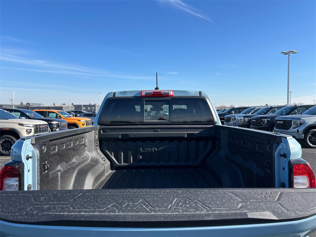 2026 GMC CANYON - Image 36