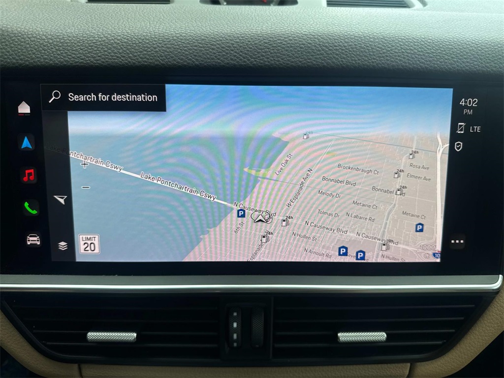2022 Porsche Cayenne Base photo 26