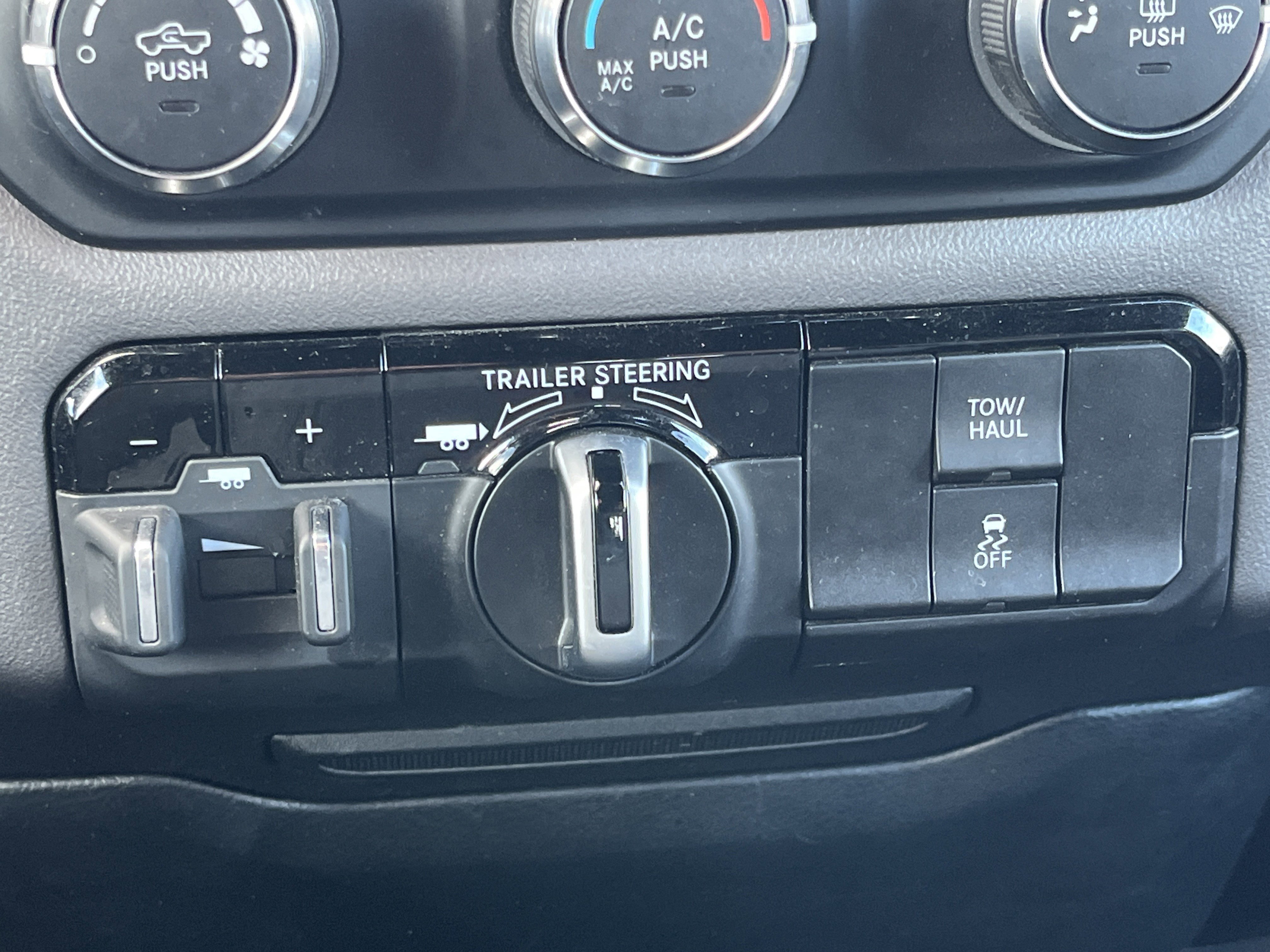 2023 Ram 1500 Big Horn photo 2