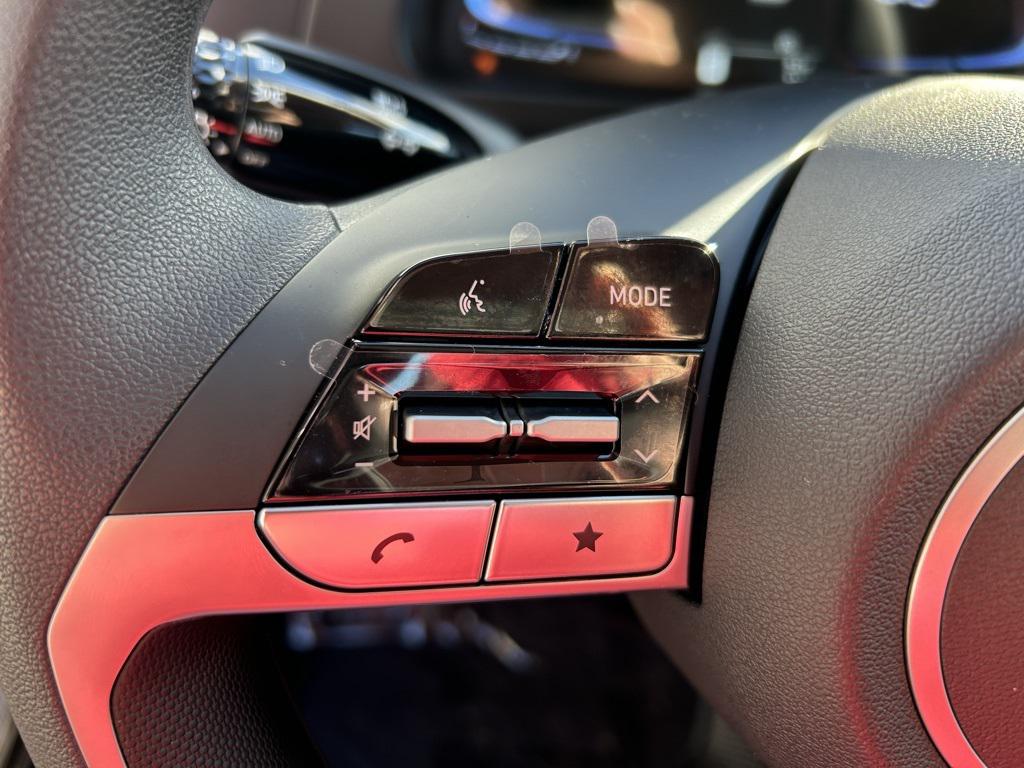 2025 Hyundai Elantra SE photo 12