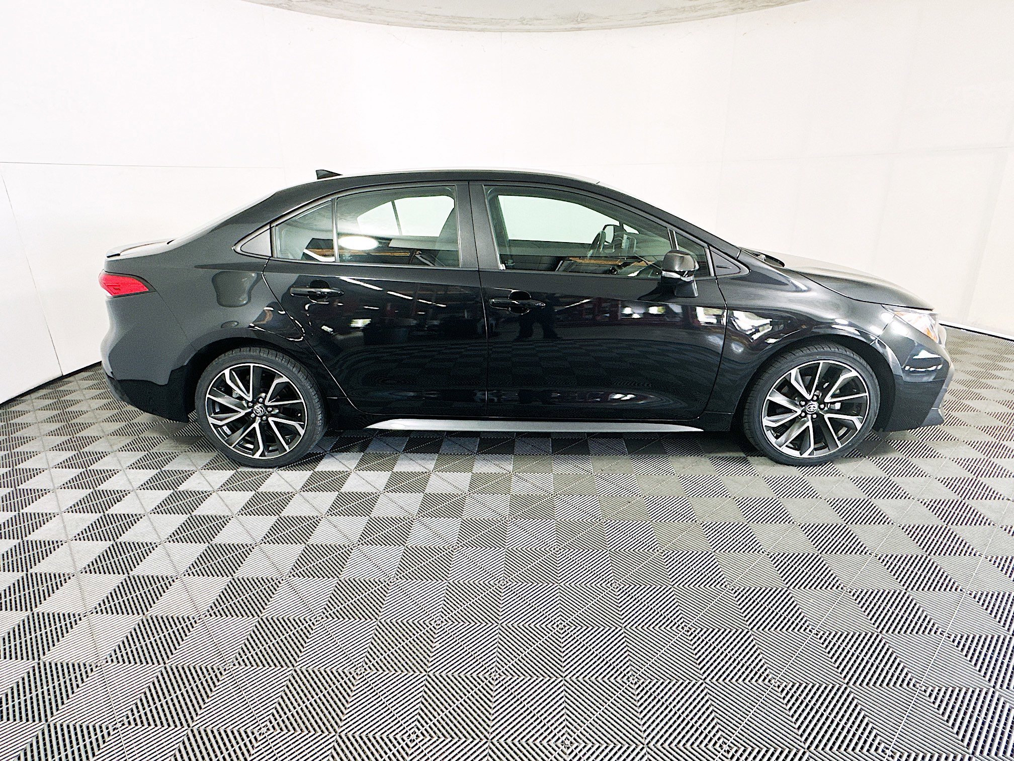 Used 2022 Toyota Corolla SE with VIN 5YFS4MCE3NP139435 for sale in Kansas City