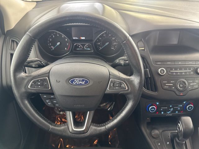 2018 Ford Focus SE photo 24
