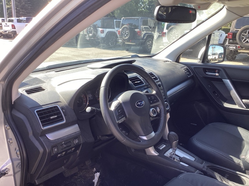 2016 Subaru Forester 2.5i Limited photo 14