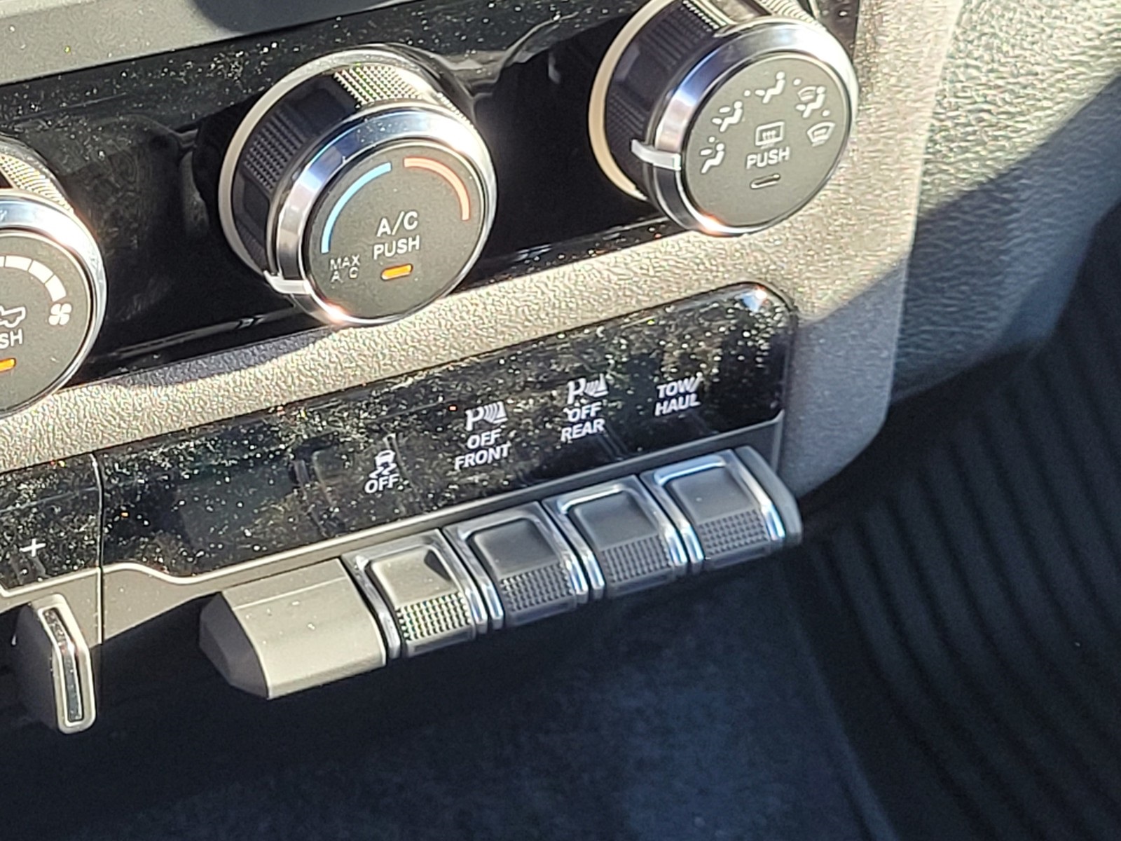 2025 Ram 1500 Tradesman photo 13
