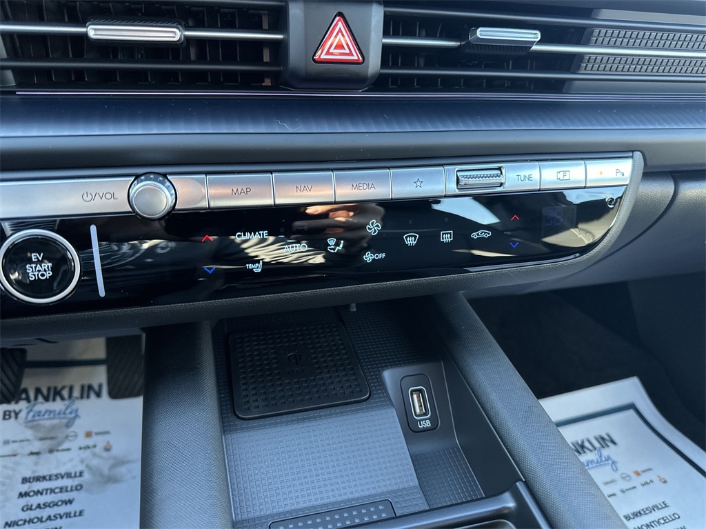 2025 Hyundai Ioniq 6 SEL photo 19