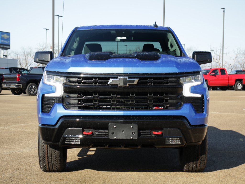 2025 Chevrolet Silverado 1500 LT Trail Boss photo 2