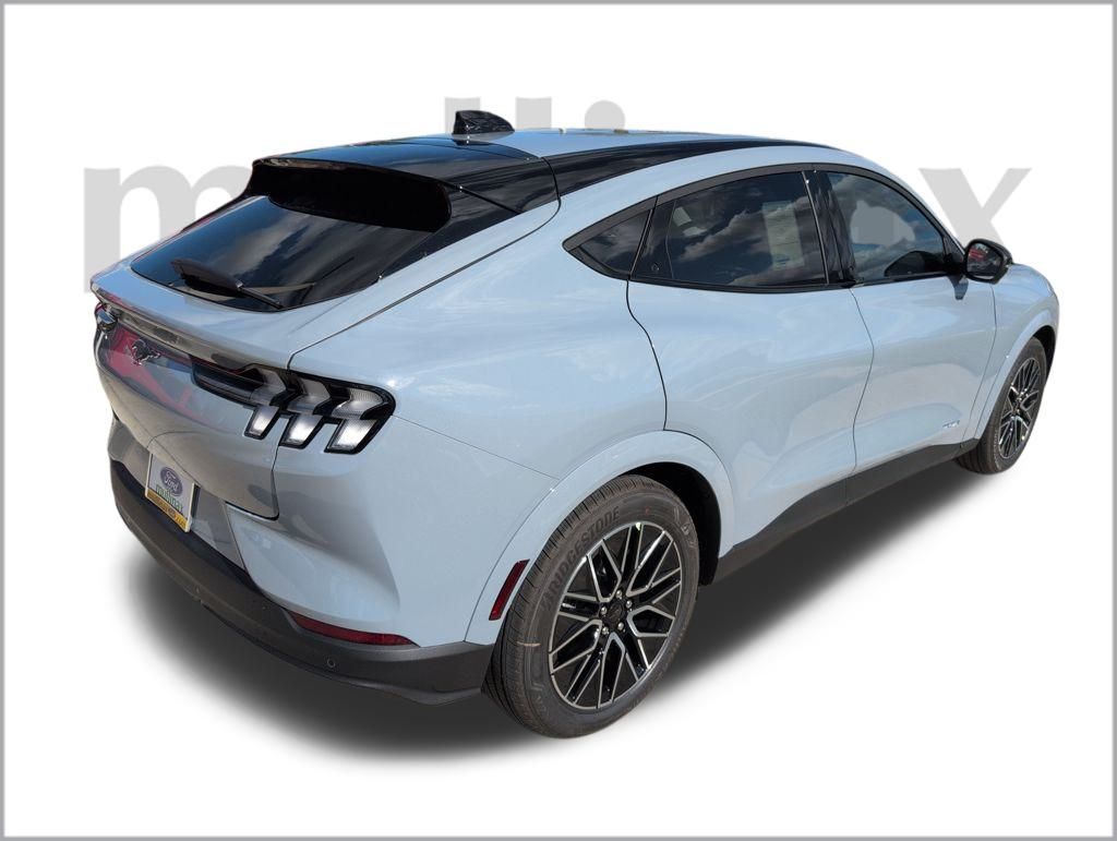 2025 Ford Mustang Mach-E Premium photo 3