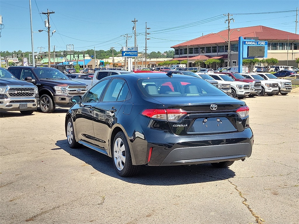 2022 Toyota Corolla LE photo 4